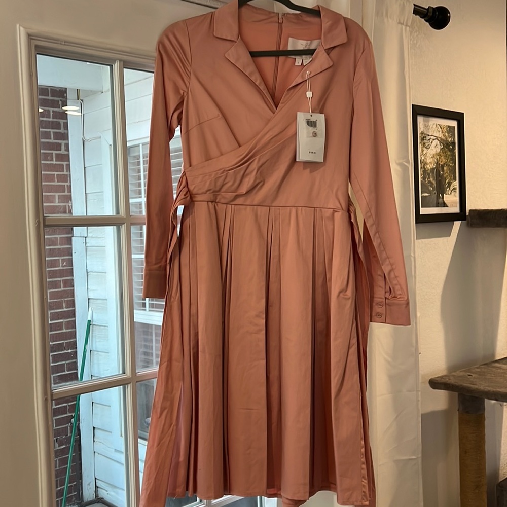 BNWT Gal Meets Glam faux wrap dress